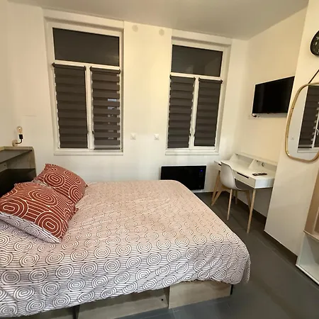 Lille-fives Apartament